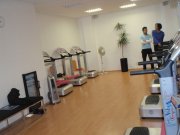 vibragym gimnasio con máquinas vibratorias