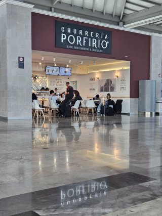 Churrería Porfirio AIFA