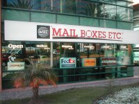 mail_boxes_etc_3_1242995509.jpg